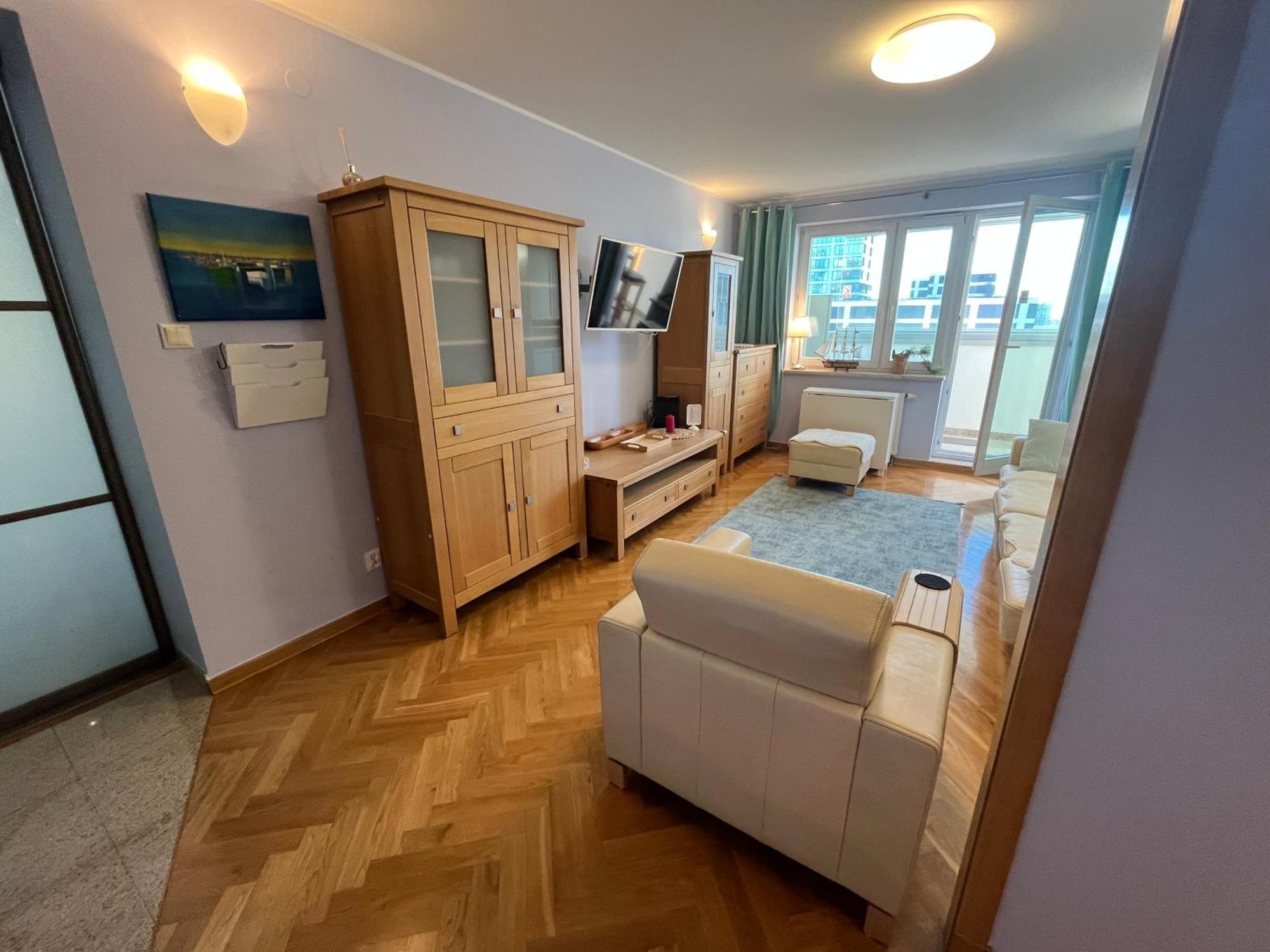 2 Bedroom Apartament, 57m2, Workspace, Apartament Warszawa